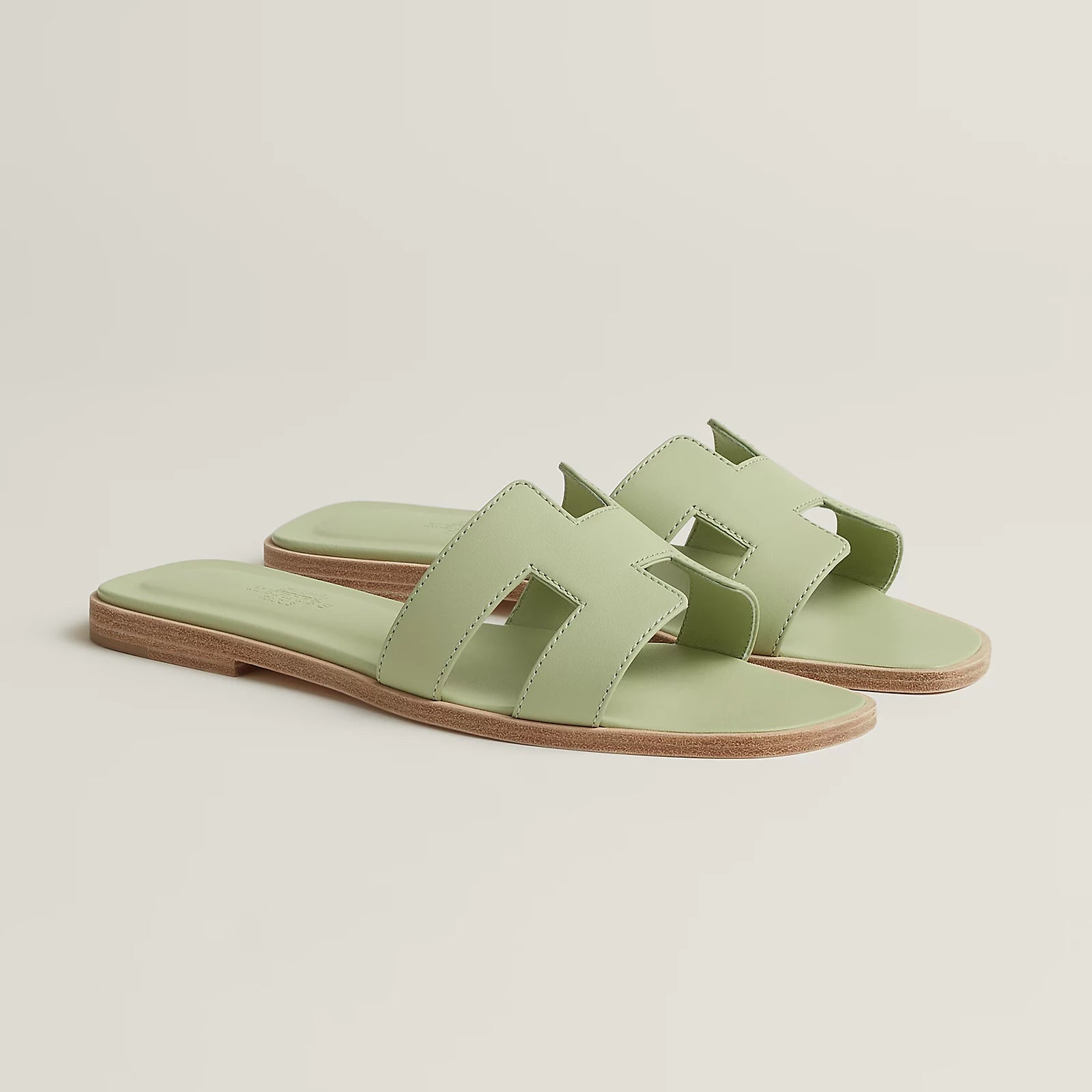 💕Hermes Oran Sandals Multiple Colors Are Available💕