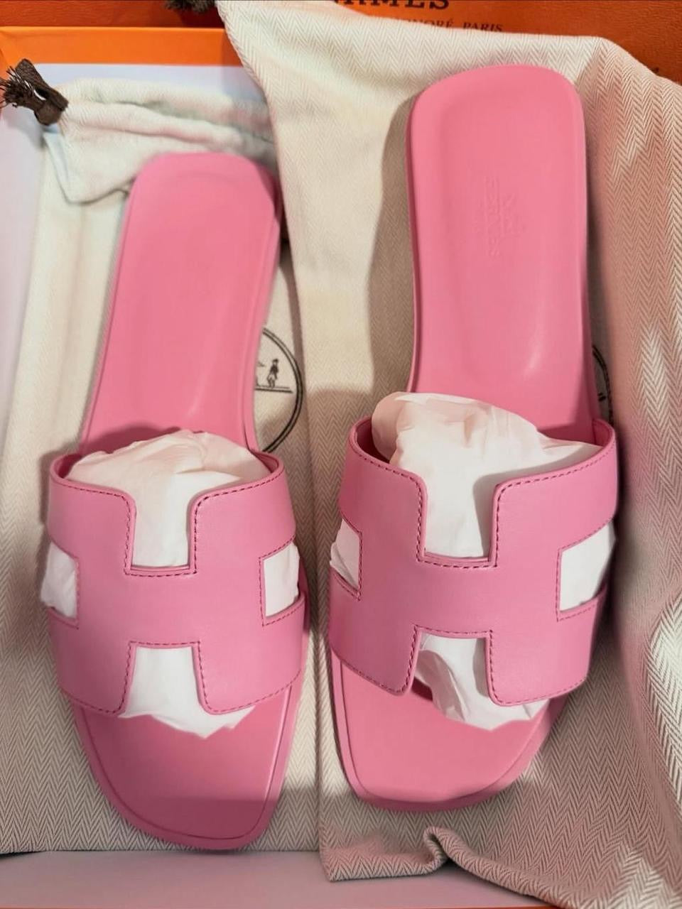 💕Hermes Oran Sandals Multiple Colors Are Available💕 (Copy)