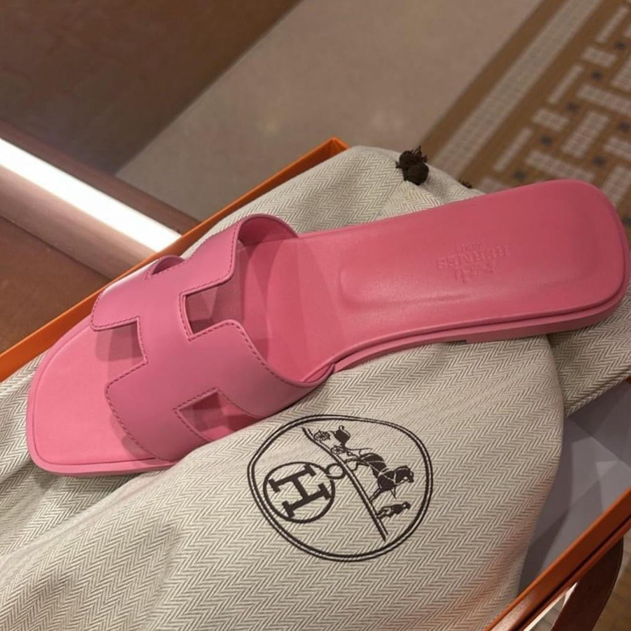 💕Hermes Oran Sandals Multiple Colors Are Available💕 (Copy)