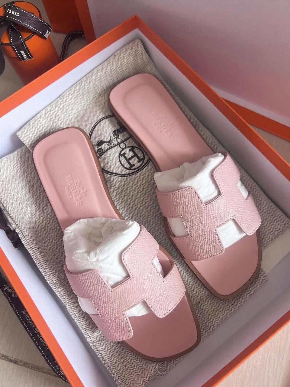💕Hermes Oran Sandals Multiple Colors Are Available💕